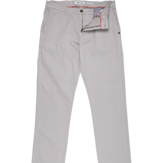 Tapered Fit Stretch Cotton Chino