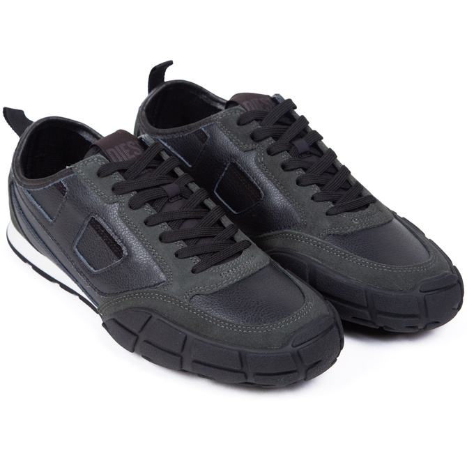 Black Pagodha Low Sneakers